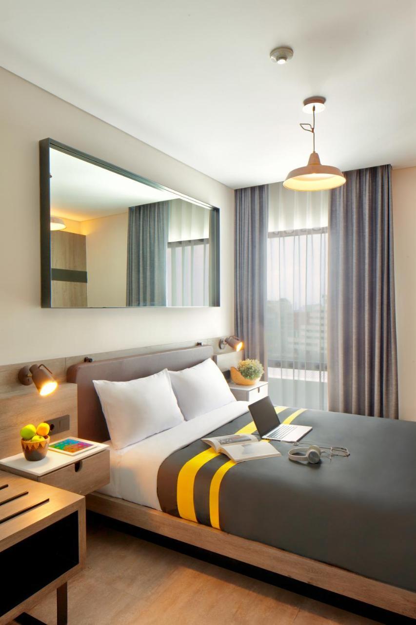 Kamar Queen Superior